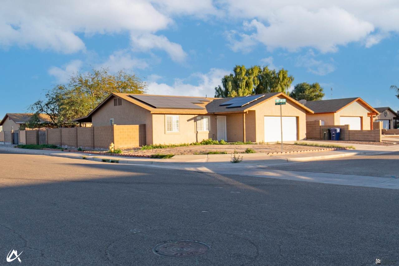 1765 48 AVE - Photo 1