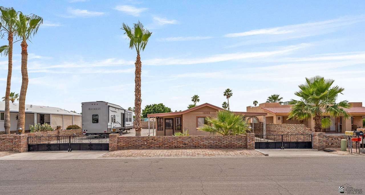 13329 43 ST - Photo 1
