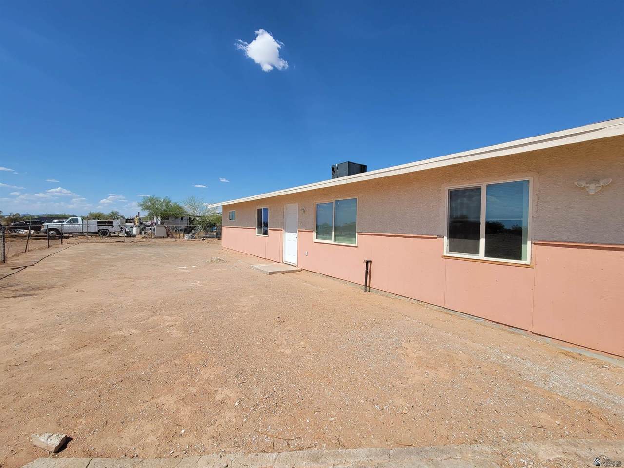 1297 Highland Rd - Photo 1
