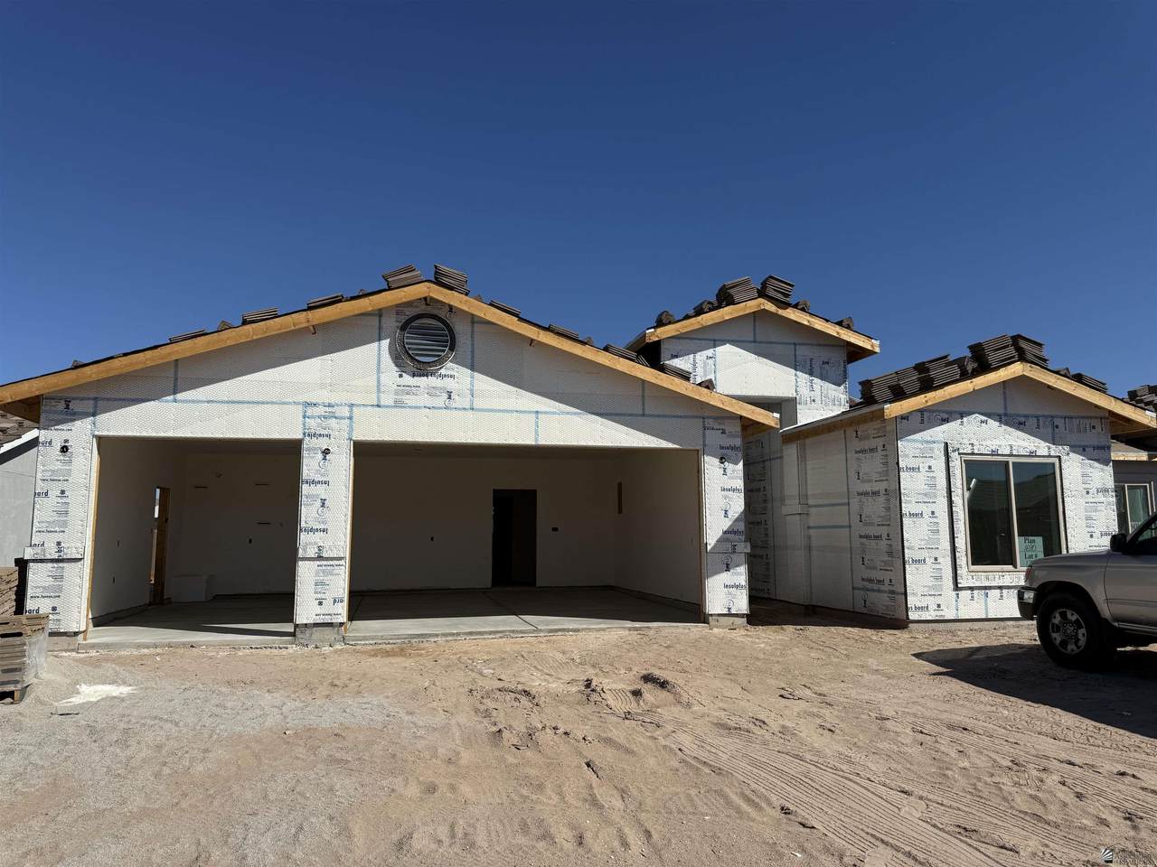 12624 51 PL - Photo 1