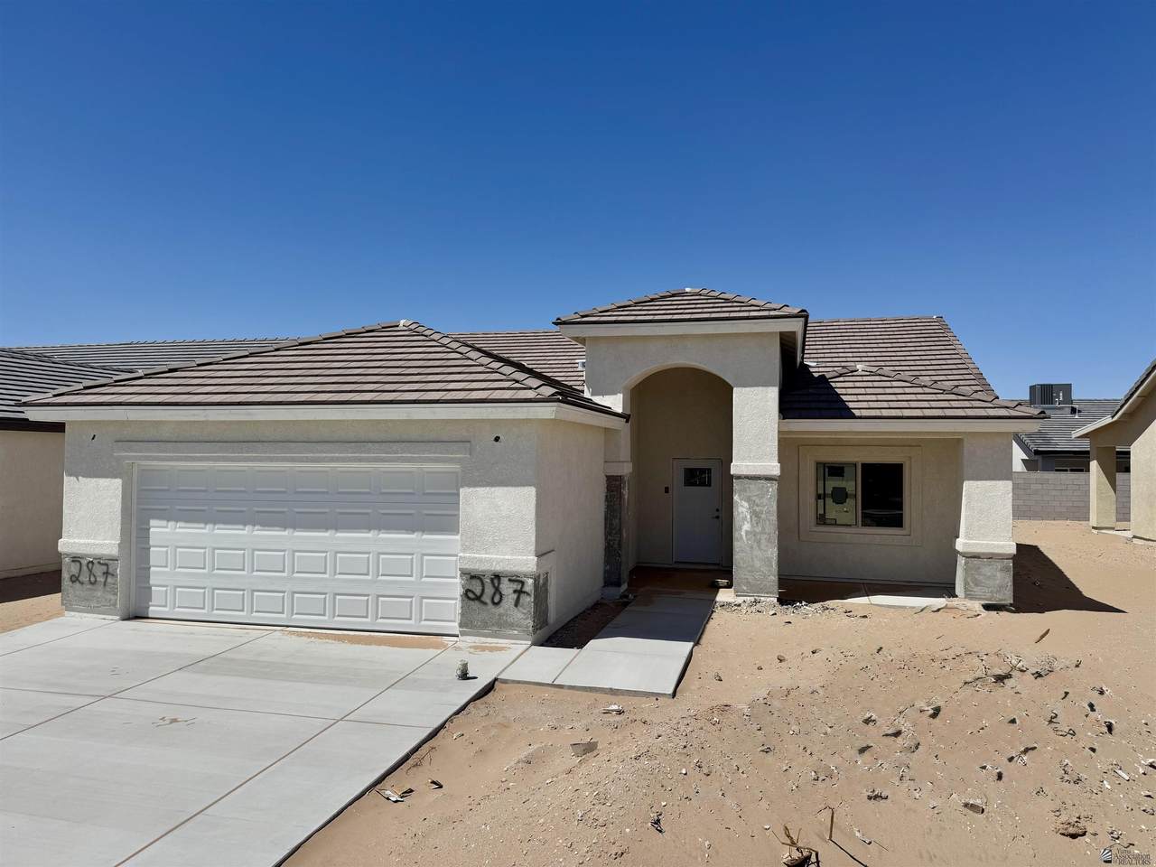 10578 45 ST - Photo 1