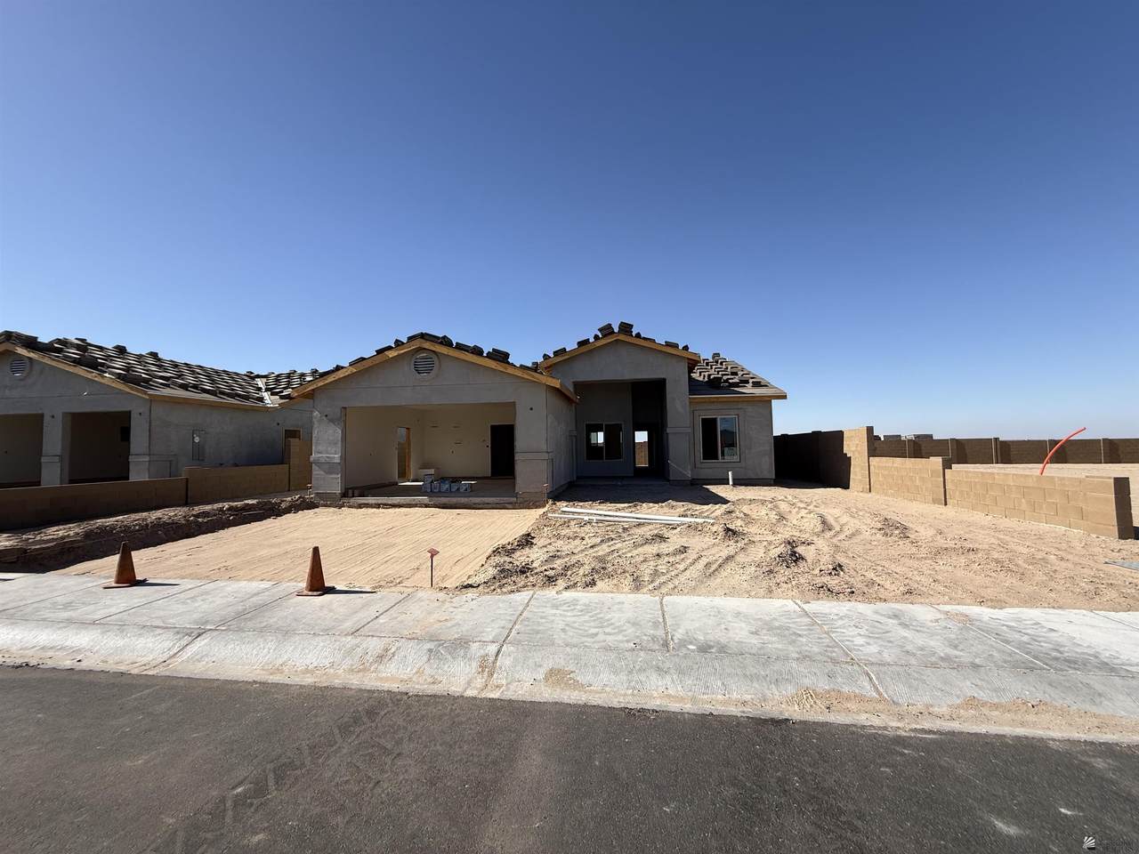12649 51 PL - Photo 1