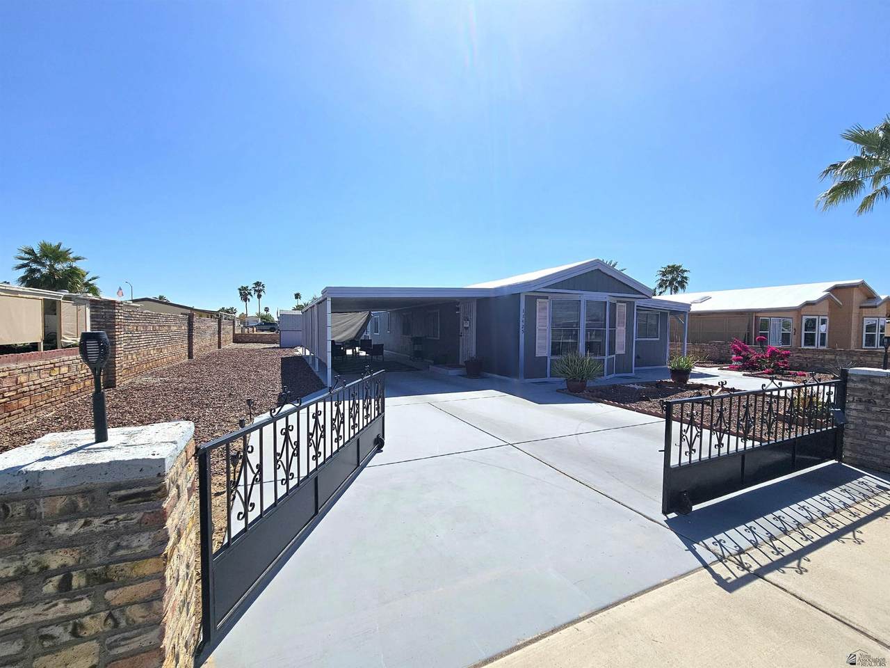 11425 34 PL - Photo 1