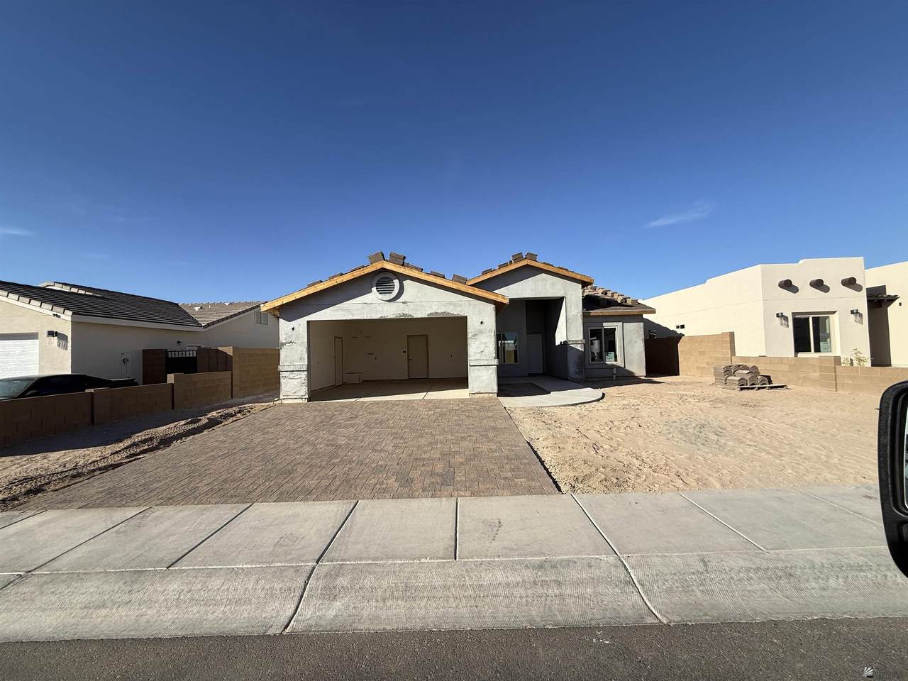12644 51 PL - Photo 1