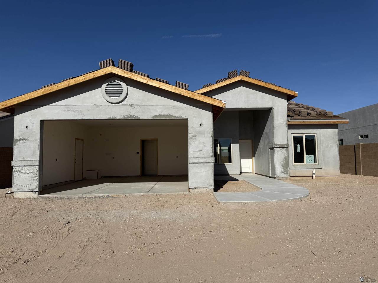 12644 51 PL - Photo 1