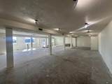 1400 Ave B - Photo 3