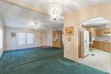 3733 Parkview Cir - Photo 16