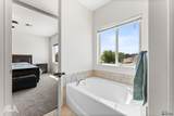 3737 37 ST - Photo 36