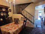 2045 14 AVE - Photo 10