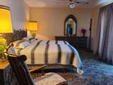 2045 14 AVE - Photo 15
