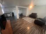 2504 Marion Ave - Photo 3