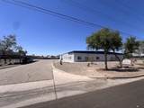 3031 42 ST - Photo 4