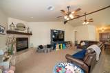 1404 Parkway Dr - Photo 2