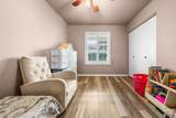 2045 14 AVE - Photo 17