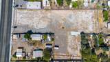 999 Ave B - Photo 2