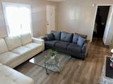 1419 Jennifer Ln - Photo 4