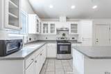 1910 Los Olivos Dr - Photo 26