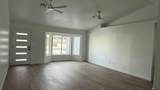 764 Victoria Ln - Photo 3