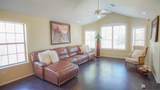3376 15 AVE - Photo 5