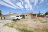2204 18 ST - Photo 2