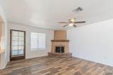 2419 Greenwood Ave - Photo 10