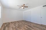 2419 Greenwood Ave - Photo 14