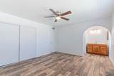 2419 Greenwood Ave - Photo 15