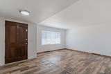 2419 Greenwood Ave - Photo 2