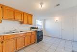 2221 9 ST - Photo 2