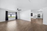 1252 42 AVE - Photo 5