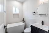 1520 5 AVE - Photo 16