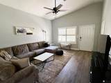 10600 34 PL - Photo 2