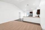 7343 37 ST - Photo 8