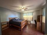 2045 14 AVE - Photo 2