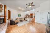 2128 14 AVE - Photo 6