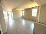7684 35 ST - Photo 2