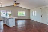 1402 Jennifer Ln - Photo 5