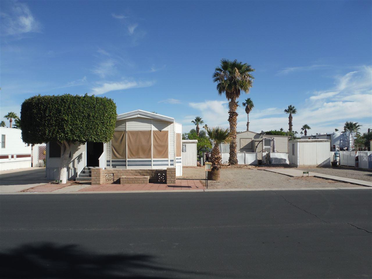 5707 32 ST - Photo 1