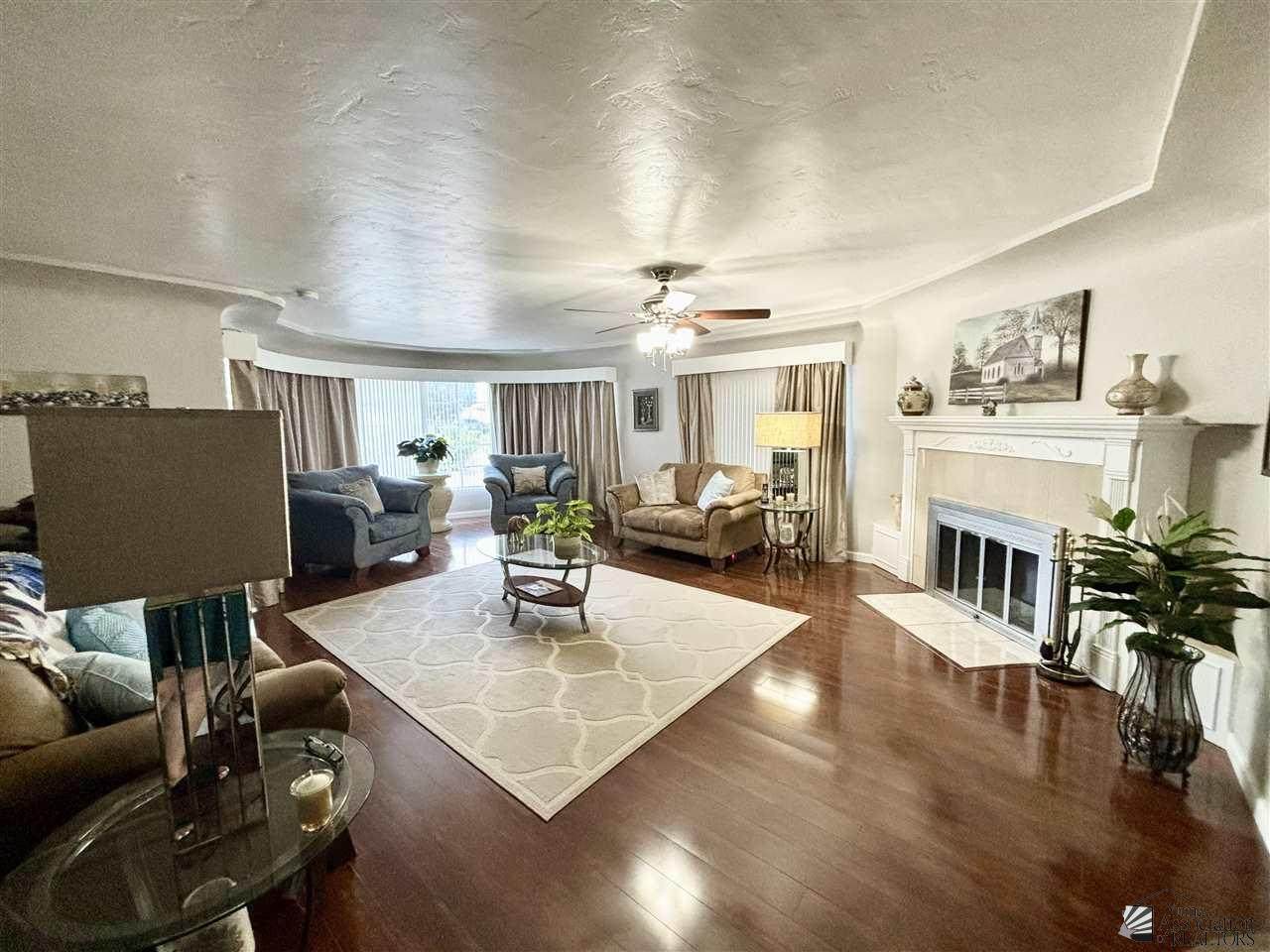 343 Capitol St - Photo 1