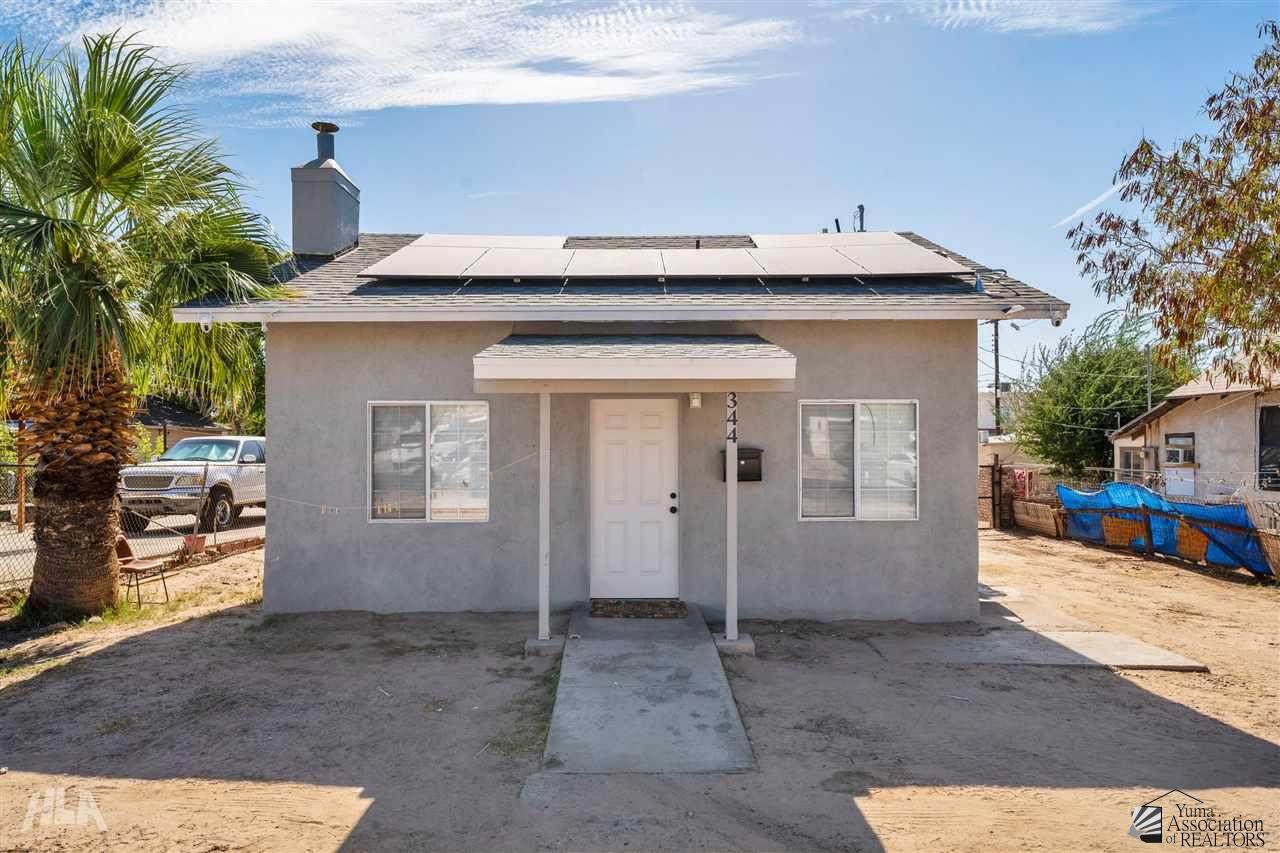 344 9 AVE - Photo 1