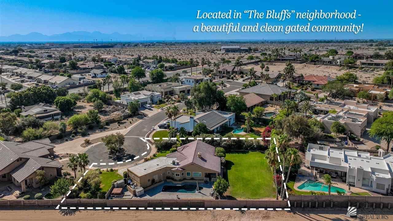 2112 Bluffs Wy - Photo 1