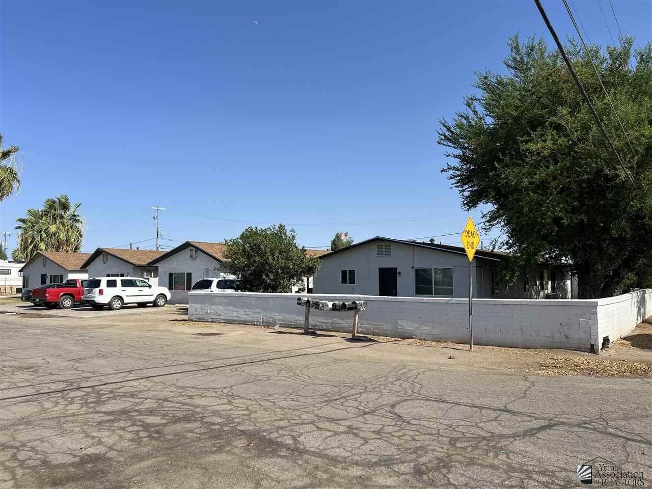 2305 15 ST - Photo 1