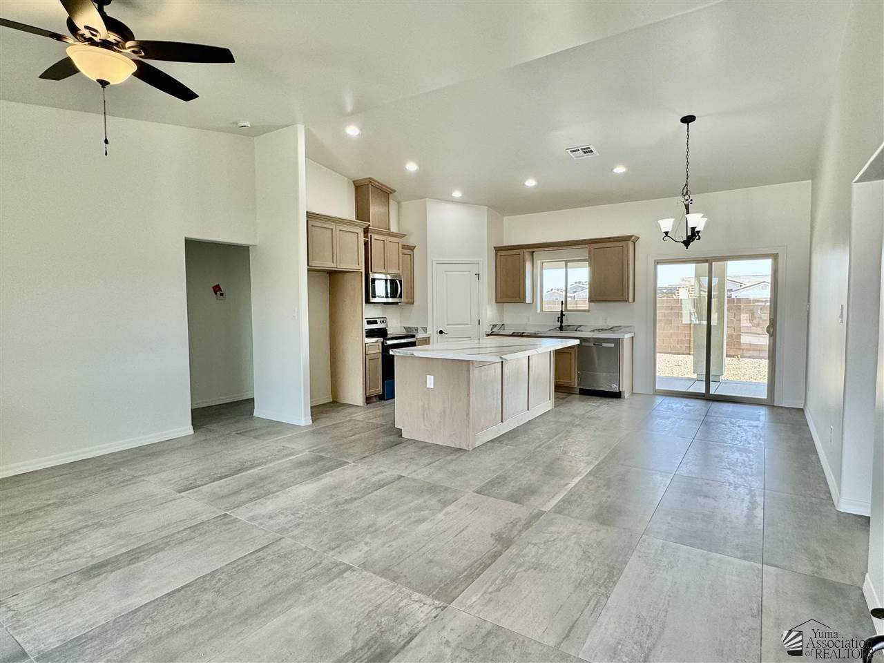 12633 50 LN - Photo 1