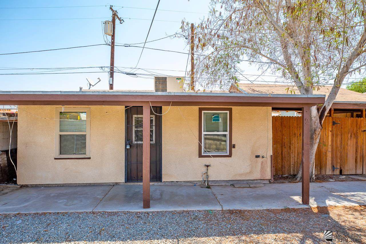 1037 8 AVE - Photo 1