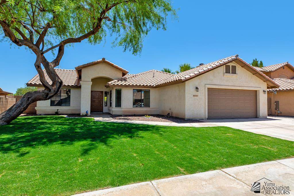 2967 47 AVE - Photo 1