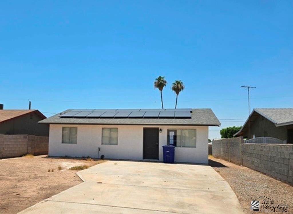 1910 17 AVE - Photo 1
