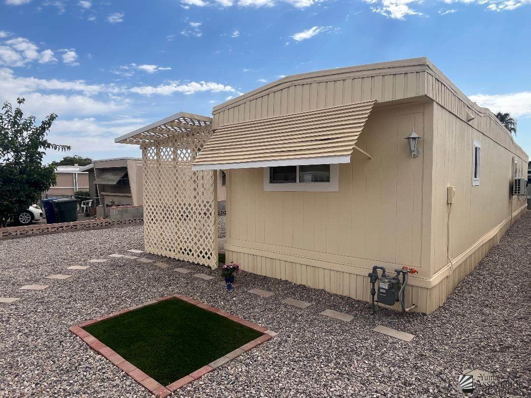 1065 Dora Ave - Photo 1