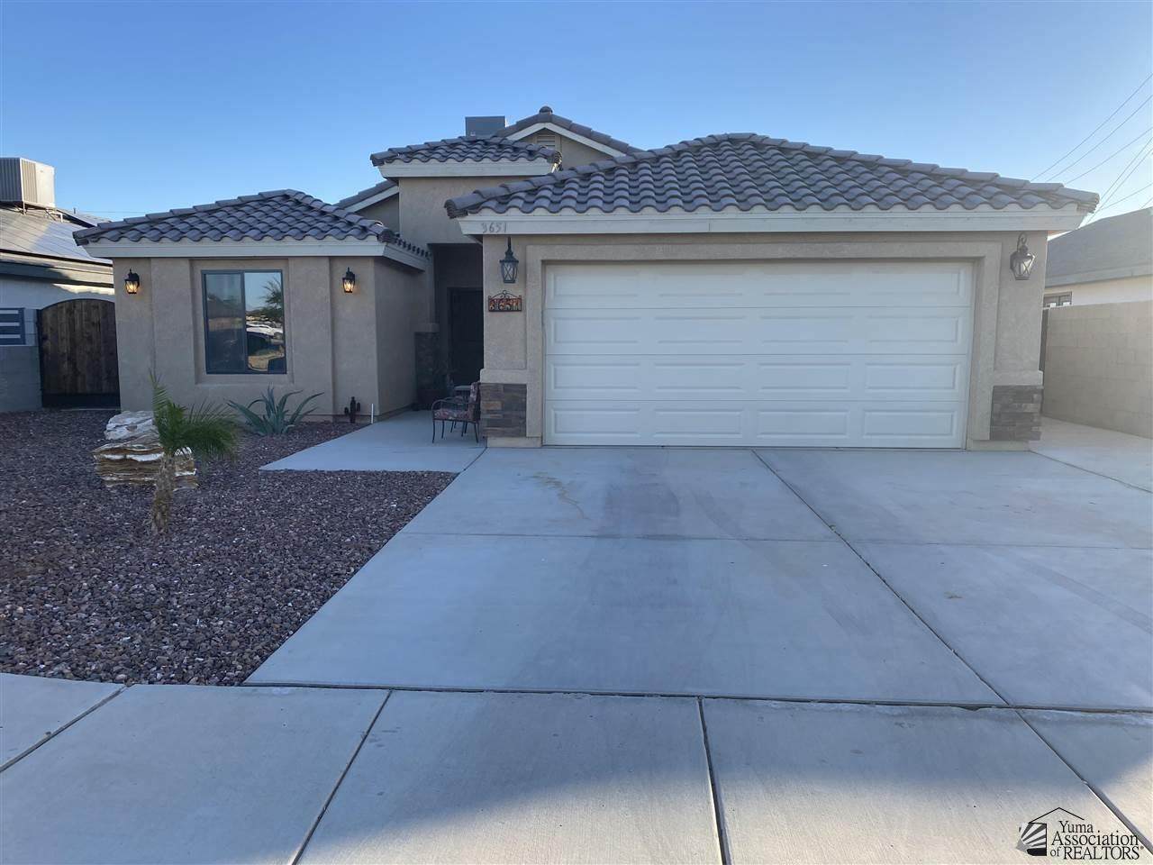 3651 Hernandez St - Photo 1