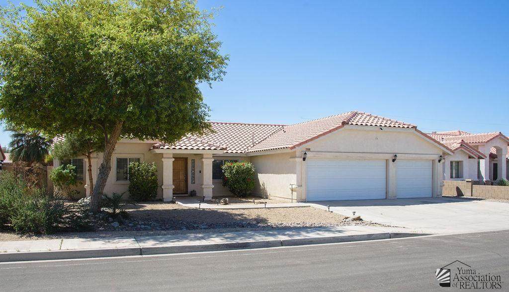 8375 Lorenzo Ln - Photo 1
