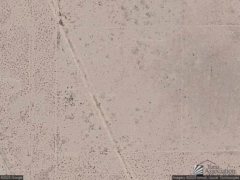 1615 Ave 57 E - Photo 1